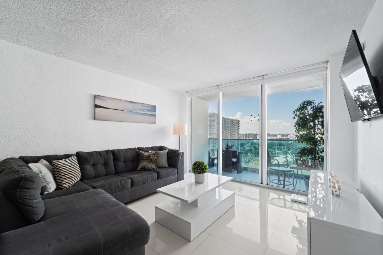 Luxury Beachfront Condo Private Beach Access, Pool & Game Room!!! Голлівуд Екстер'єр фото