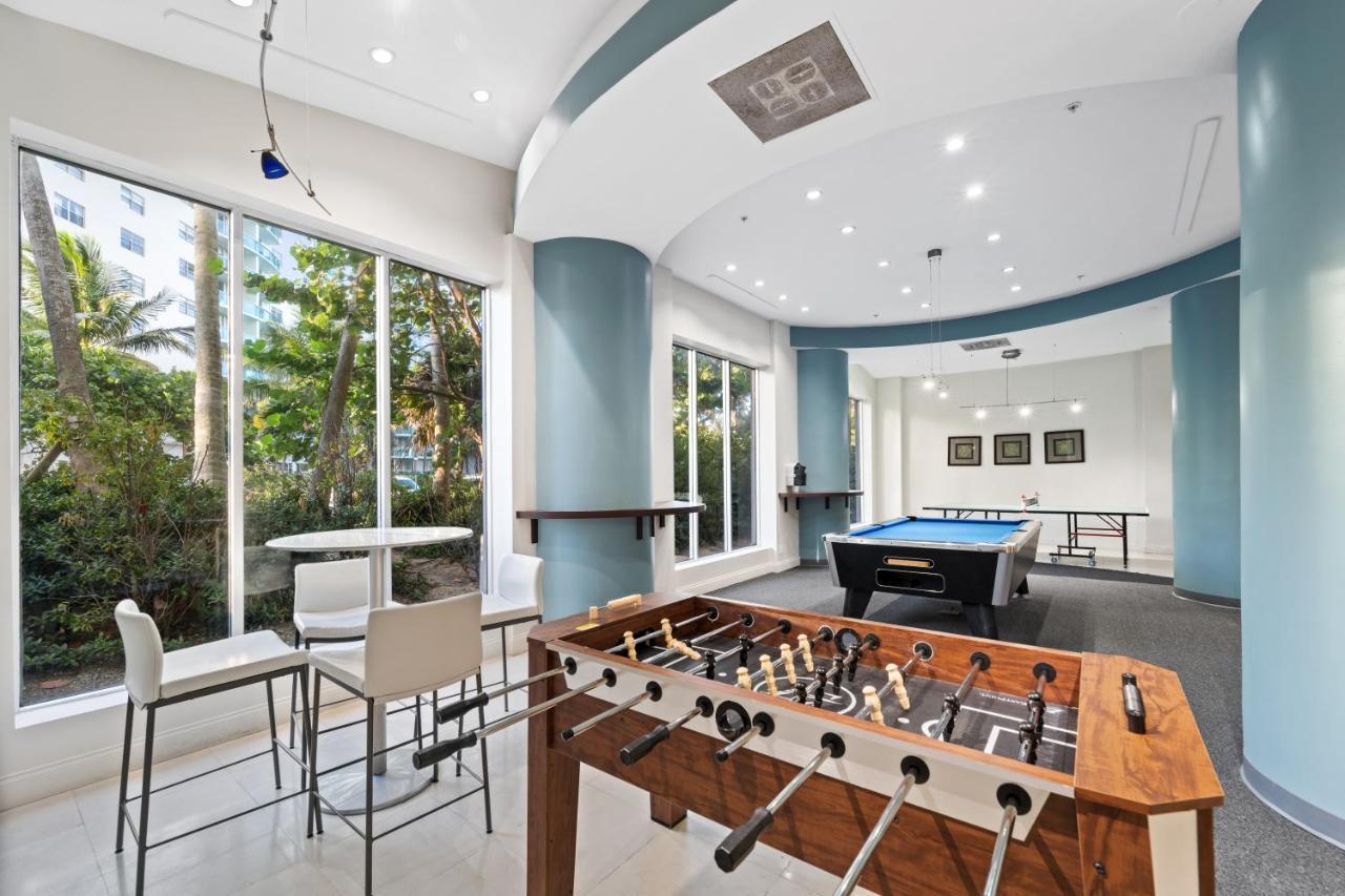 Luxury Beachfront Condo Private Beach Access, Pool & Game Room!!! Голлівуд Екстер'єр фото